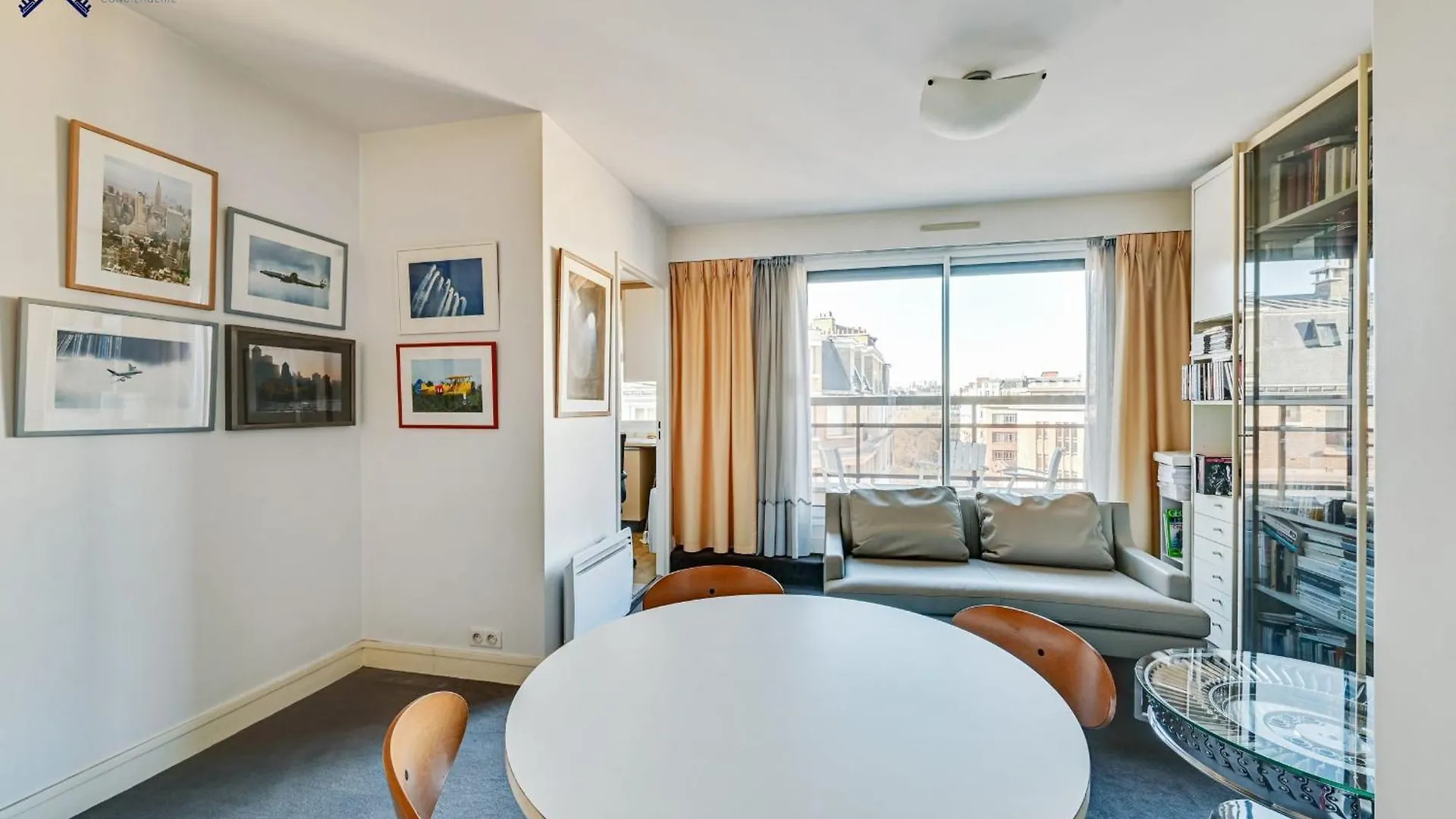 Cosy 1 Bedroom 15 *